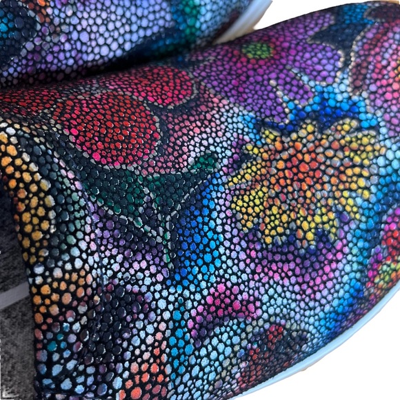 Klogs Leena Hippie Chic Size 7.5 M Black Floral Print Slip Resistant - Picture 7 of 10